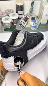 Que tal este diseño ? 🖤🌪️🥷🕷️ #louis_customs #fyp #fypシ #customairforceones #fypage #customaf1 #viral #customairforce1 #reels | Louis Customs