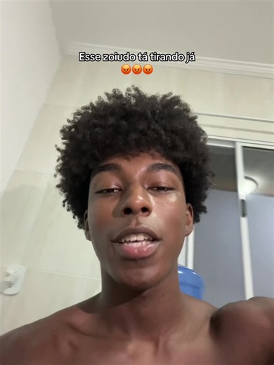 Treta entre Simon e JV em Live: O Que Aconteceu?