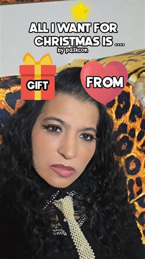 Videa uživatele 🎤🎼Angelika Angelis Officiál (@angelikaangelisofficial) s All i want for christmas is you remix - Mariah Carey, Calvin Harris, Tik Tok