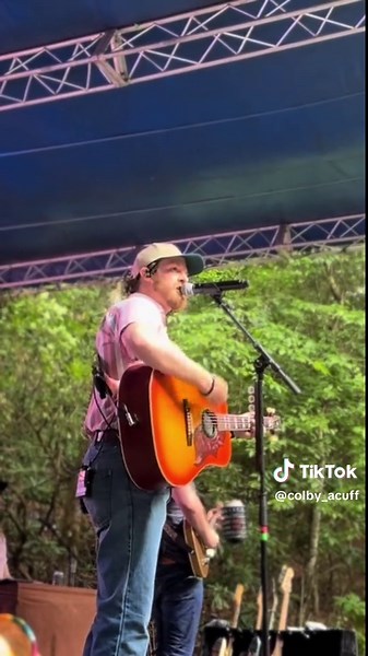 Colby Acuff: Live Performance of 'Outlaw In Me'