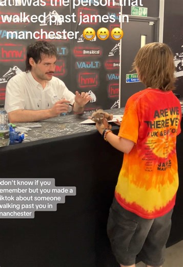 this was the best early birthday present for me ever, btw i share a birthday with bitter tongues!! anyway,, james was so nice and so awesome, i loved it so much!! @James Marriott @marriottmoments @pop girly james #fyp #jamesmarriott #tommyinnit #fypage #fypシ゚viral