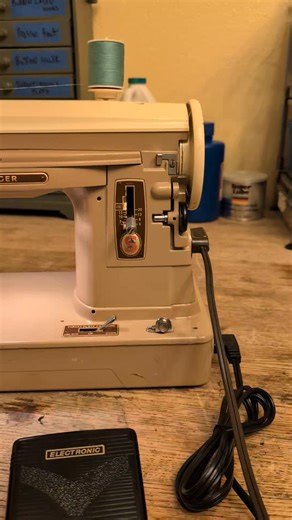 Long day, but I am pretty pleased with the results. 1959 Singer 404. It had a broken prong jammed in the power port otherwise just a service. | Skagit Sewing Machine Salvage and Service