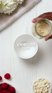 7.6K views · 828 reactions | A microwave cake so quick and easy everyone will want your "secret" recipe! | Splenda | Facebook