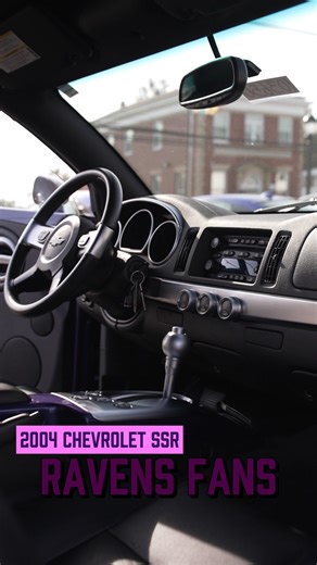  CALLING ALL RAVENS FANS!  Check out this bold and beautiful 2004...