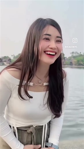 #funny #africa #musichumor #comedy #giveusourstolenmoneyback #musicjokes #theothersideofmakebelieve