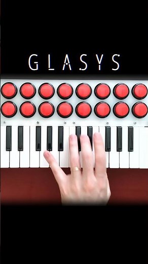 Finger Drumming & Playing Keys With One Hand (Live Funky Beat)