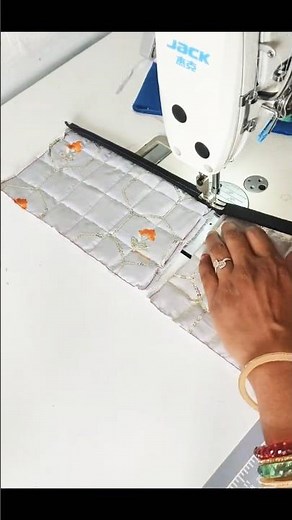 Easy zipper pouch👝👍🏻📈 #pouch #fashion #subscribe