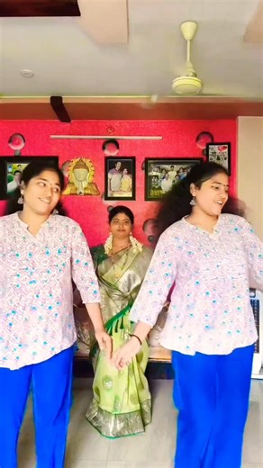 @Hemalatha_92904 # అమ్మ కూతుళ్ళ డాన్స్ ❤️👈#treanding #viral #share#comment #likeandsubscribe 👈👍