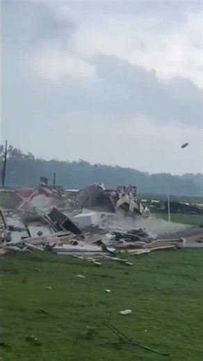 This Is Not CGI… A Real Fire Tornado 🔥🌪️