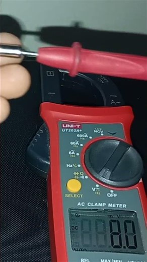 How to Measure the Output Voltage of a Power Supply or Adapter #voltage #adapters #adapter