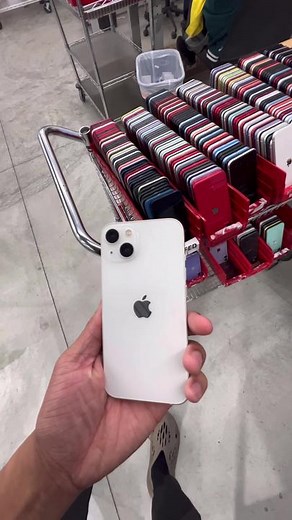 Having a great time at the store taking inventory! Looks like we got some 13's and 12 mini's, as well as more Apple Watches.
