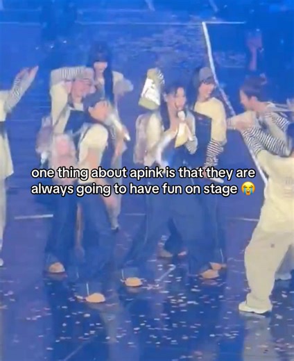 Apink's 8th Concert: Fun and Energy on Stage