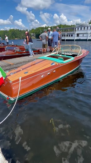 Blue skies at the Muskoka antique and classic boat show complete with a Riva, a 28ft Hacker Gentleman racer and the Muskoka steam ships - does that make you smile ? | Kevlar Bike
