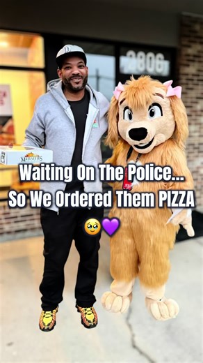 Waiting On The Police… So We Ordered Them PIZZA We stopped by the Dayton Police Department with boxes of Mehaffies pies to say thank you for all they do. While we were waiting for officers to come out, we decided to order 5 large Donatos pizzas for them too. 🥹💜 On top of that, the amazing team at Donatos all got pies and goodies as well. Little moments like this are what Pawsitivity Patrol is all about. Thank you for helping us spread kindness around Dayton. 💜 #PawsitivityPatrol #DaytonOhio #