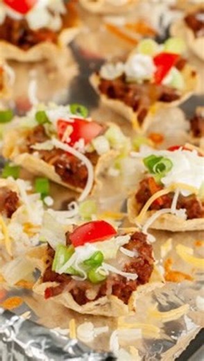 🌮 Taco Bites 🌮 Mini taco bites are simple to make and fun to eat. Scoops tortilla chips filled with a seasoned ground beef mixture and topped with melted cheese and toppings. GET THE RECIPE: - Comment “RECIPE” and the link to the recipe will be sent to your DM’s. - OR tap the link in my bio Follow me @foodlovinfamily to be sure you are getting my DM’s 💟 https://www.foodlovinfamily.com/taco-bites/ #tacobites #minitacobites #scoops #taconight #tacotuesday #gamedayfood #gamedayrecipes #bitesized