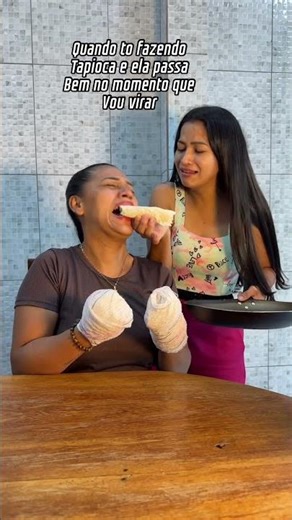 Quando ela passa bem na hora que to virando a tapioca #comedy #humor #funnny