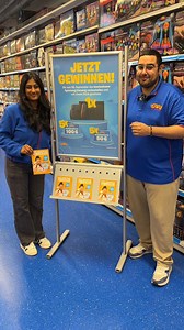 👉🏼 Ihr habts gehört! Bestellt jetzt unseren kostenlosen Spielzeug-Katalog vor und sichert euch die Chance auf eine Nintendo Switch 2 oder eine Geschenkkarte! 🎁 tinyurl.com/DE-Katalog tinyurl.com/AT-Katalog tinyurl.com/CH-Katalog Die Aktion ist gültig vom 01.08. bis zum 30.09.2025. Und nicht vergessen: Die Auslieferung des Katalogs erfolgt im Herbst. 🤓 | Smyths Toys Superstores DACH