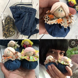 Buongiorno !!! che ne dite di realizzare insieme a Maria Veneziano delle bamboline profuma cassetti con riciclo di jeans? ecco il tutorial facile facile Seguici anche su Instagram e YouTube www.youtube.com/c/creativemamy www.instagram.com/creativemamy | CreativeMamy