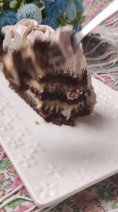 Ovako su se nekad pravile torte 🥰 Prava starinska torta, punog ukusa ☺️. Recept: ⬇️⬇️⬇️ https://www.youtube.com/watch?v=vyntuME4eSo | Najbolji Domaci Recepti