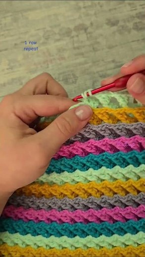 Only 1 Row Repeat Wavy Crochet Pattern | Crochet Blanket #crochettutorial #easycrochet #knitting