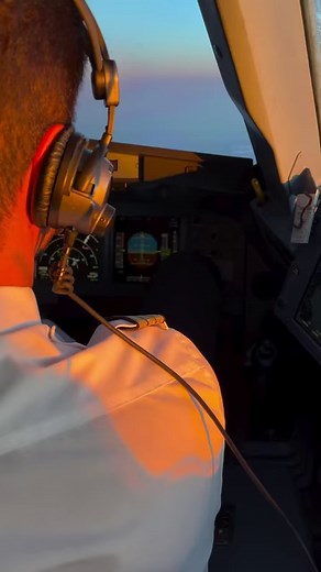 35K views · 585 reactions | A320 Cockpit scenes . . . #instagramaviation #ptk_vehicles #instaplane #airplane54 #cockpitview #aviationlife #megaplane #planephotography #aviationphotography #airbus320 #boeinglovers #coaviation #kings_transports #instaplanelovers #pilot #overheadpanel #airplane_lovers #vehiclegram #aviationdaily #Aviationpics #airbusboeingaviation #a320 #planelovers #nikonphotography #piloto #nikon_photography_ #nikon_photography | Pilotstories | Facebook