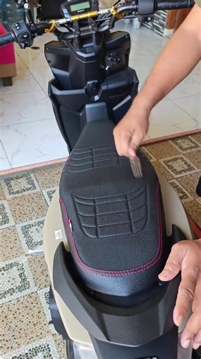 Highly elastic motorcycle seat cushion cover, non-slip and wear-resistant, cool and heat-insulating.#fyp #motorcycle #seatcover #protection #motorcycleseatcover