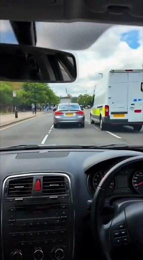 Delivery Van Blocking Lane Hazard Perception Training