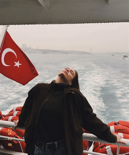LYUBOV | MODEL 💛 | Istanbul 💔🇹🇷 | Instagram