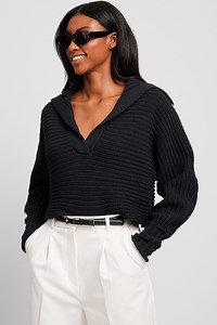 Big Collar Chunky Knitted Sweater Black