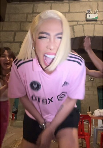 Vice Ganda and Jackie Gonzaga Dance Performance