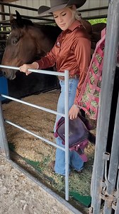 2.5K views · 16 reactions | 헣헼헿혁헮헯헹헲 혀혁헮헹헹혀. 헭헲헿헼 헹헼헼혀헲 헽헮헿혁혀. How to: • Pull to full length until the button clicks • Cinch chains—top and bottom • Configure: 3 panels ≈ 10'×10'; 5 panels = two 10'×10' off a trailer • Pack down: press button, slide closed • Trailer setup: add side mounts, clip chains—secure for animal safety. #QuickProPanels #MadeInUSA #RanchReady #PortablePanels | QuickPro Panels | Facebook