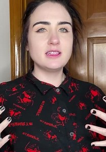 Style Theory S02:E02 - $1 vs. $300 Toothbrush