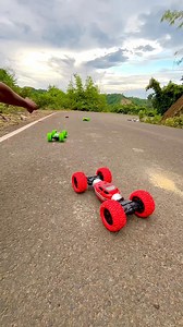 856K views · 2.8K reactions | Dekho Remote control racing car Kaise Hath me agaya konsa Car jyada acha lagta hai comment karo #TomToys #IndianKids #jcb #rccar #toyreels #policecar #ToyUnboxingIndia #AssamReels #ReelIndia #IndianMoms #ToyReels #IndiaFunReels #KidsEntertainmentIndia | Tom Toys | Facebook