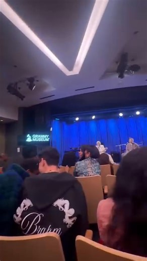 This is what they call looking out for your own - Video by Mphatso Asante speaking to Davido about a collabo with Zambian artistes. | Zedwap.com