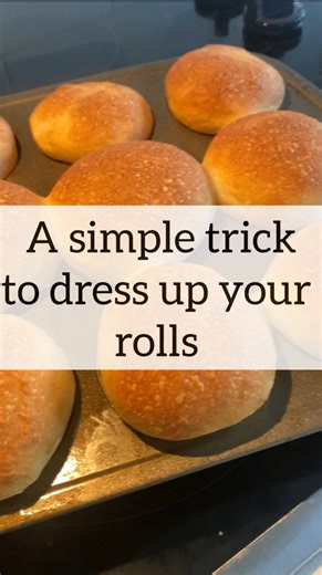9.8K views · 126 reactions | Here’s a SUPER simple way to give your dinner rolls a little extra flair! Soooo easy and cute! | Simply Southern Cottage | Facebook