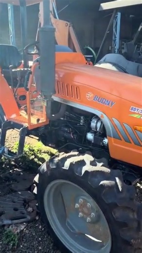 TRATOR BUDNY PARADO POR MUITO TEMPO #tratores #trator #tratoresagricolas #tratoresqualificados #tratoresagricolas🇧🇷🚜 #tratoresagrícolas #tratoresagriculas #masseyferguson275 #masseyferguson #masseyferguson65x #newholland #newholland7630 #tratoresnewholland #tratoresjohndeere #tratoresmasseyferguson #cbT #tratoresvaltra #valtraa85 #valmet #valtra