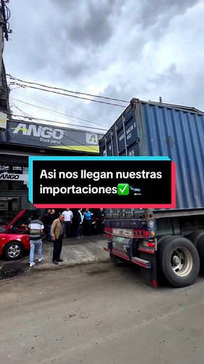 Descarga de Contenedores de Segunda Mano: Equipos de Primera Calidad