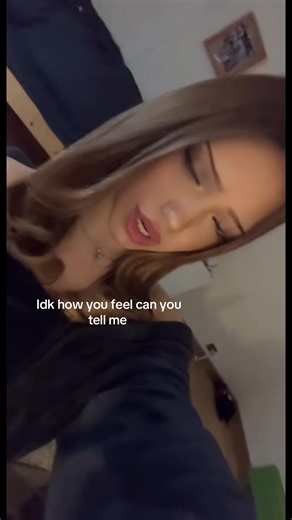 The Evolution of Makeup: From Heavy Lashes to Natural Looks