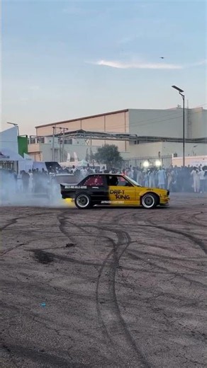 Jaybash vs Capt Awwal 🤯 Who pulled the cleaner drift? #shorts #drifting