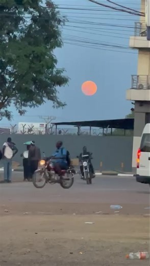 Lunar Eclipse Lights Up Juba Sky Today, people in Juba and many parts of the country enjoyed a beautiful lunar eclipse in the evening sky. The Moon slowly grew darker as it moved into Earth’s shadow, creating a special and rare view for everyone watching. A lunar eclipse happens when the Earth blocks the Sun’s light from reaching the Moon. This natural event turned the sky into a scene of wonder, leaving many excited to witness the beauty of nature. | Talk of Juba