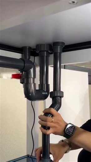 installation of a strong discharge valve and pipe fittings for an aquarium overflow system