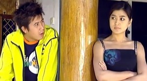 Myanmar Cast #myanmarmovie "ဆိတ်ငြိမ်သောချစ်ခြင်း၏အသံ" ပရိသတ်နှစ်သက်တဲ့ဇာတ်ကားကောင်းများစွာတို့ရဲ့ ဖန်တီးရှင် ဒါရိုက်တာမီးပွားရဲ့ လက်ရာဖြစ်ပြီး သရုပ်ဆောင် နေတိုး၊ အိန္ဒြာကျော်ဇင်တို့ ပါဝင်သရုပ်ဆောင်ထားတဲ့ ဆိတ်ငြိမ်သောချစ်ခြင်း၏အသံ ဇာတ်ကားကို Myanmar Cast App မှာ ကြည့်ရှုအားပေးနိုင်ကြပါတယ်... အချစ်ဆိုတာဘာမှန်းမသိဘဲ အိမ်ကသဘောတူတဲ့သူ မင်းနော်ကို လက်ထပ်ဖို့ဆုံးဖြတ်လိုက်တဲ့ "လရောင်ချို"၊ အချစ်ကို သေချာနားမလည်ဘဲ ဘယ်ယောက်ျားကိုမဆို မိဘသဘောတူတာနဲ့လက်ထပ်မယ့် လရောင်ချိုကို ပညာပေးချင်တဲ့စိတ်နဲ့ လက်ထပ်ယူမယ့