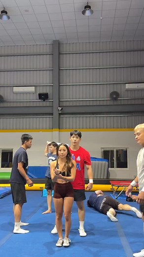 toss prone 飛機✈️雙手 FLYER @ang.nguyens #cheer #cheerleading #cheerleaders #cheerathletics #cheerup #競技啦啦隊 #cheersport #stunt #sport #warmup | Fan Lin