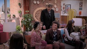 Creo que el único que encontraría trabajo en el súper sería el abuelo… #UnaFamiliaDeDiez #DistritoComedia | Distrito Comedia