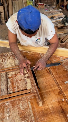 table saw setup for splitting thin boards | Alfariz Jati