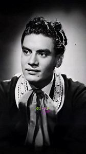 9.9K views · 190 reactions | Se fue Cuco Sánchez, pero su voz sigue viva en cada ranchera que nos llega al alma. Con su guitarra y su sentimiento, supo cantarle al amor, al desamor y a la vida misma. Hoy lo recordamos con gratitud, porque su música es un legado eterno para México y el mundo.  #CucoSanchez #CineMexicano #epocadeoro #peliculasmexicanas #rancherasmexicanas | Así Fue Show Oficial | Facebook