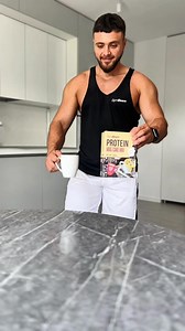 28K views · 38 reactions | Villámgyors fehérjés édesség? Jöhet! ⚡ A Protein Mug Cake Mix-szel percek alatt kész a bögrés süti, és már kanalazhatod is. Nálad melyik a befutó: vanília áfonyadarabokkal vagy csoki minden mennyiségben?  https://bit.ly/4lqNFBO  #gbnutrition | GymBeam | Facebook