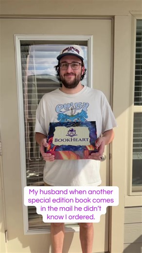 I can’t help my love for special editions 🤷🏻‍♀️ I’m a sucker for sprayed edges 💜🖤 My new @BookHeart order came in 😍😍 If you want a place to buy/sell special edition books this is literally the place to go!! It’s built for readers, by readers. #bookheart #romancebooks #specialeditionbooks #bookbox #fantasybooks