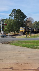 1.1K reactions · 70 shares | DazzlingLoud and LongMiddle DPU 5 Engine Union Pacific  Louisiana USA  #RAILFANNATION #TRAINS #FREIGHT #RAILFANS_OF_INSTAGRAM #RAILROAD #RAILWAYS_OF_OUR_WORLD #FAST #unionpacific #unionpacificrailroad | Erica Davis Henderson | Facebook