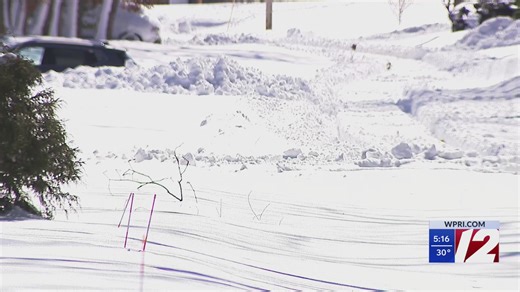 How to reach the 211 hotline